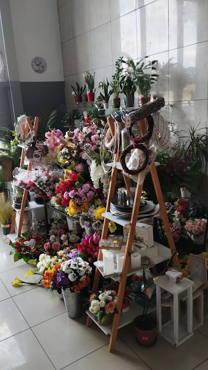 Kwiaciarnia Lobelia, Kwiaciarnia w Tyczyn