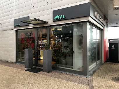 Kwiaciarnia EM, Kwiaciarnia w Janki