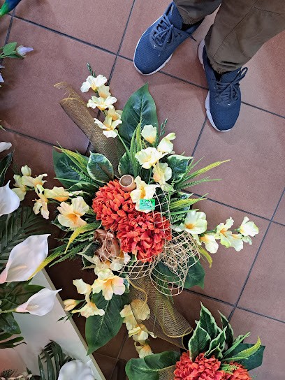 Saga. Sztuczne kwiaty, bukiety, drzewa. Artykuły dekoracyjne do kwiaciarni., Kwiaciarnia w Nowy Sącz