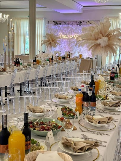 Strusiowariacje - dekoracje strusich piór, Kwiaciarnia w Pułtusk