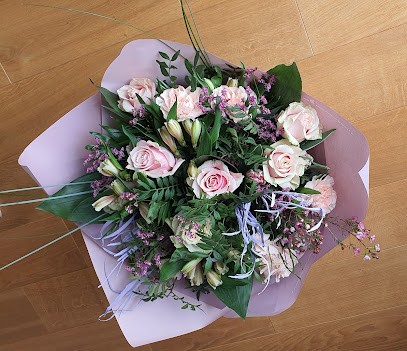 Tajemniczy Ogród. Kwiaciarnia-Florystyka, Kwiaciarnia w Jasło