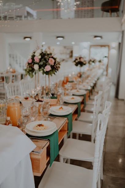 Studio Florystyczne MAK, Kwiaciarnia w Iwiny