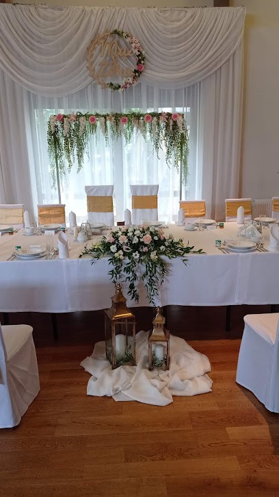 Kwiaciarnia Iza, Kwiaciarnia w Trzcinica