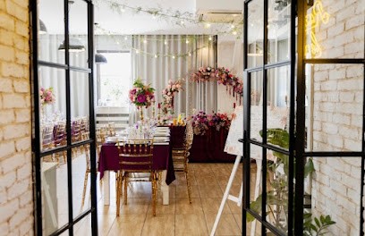 Naboo pracownia florystyczna, Kwiaciarnia w Knurów