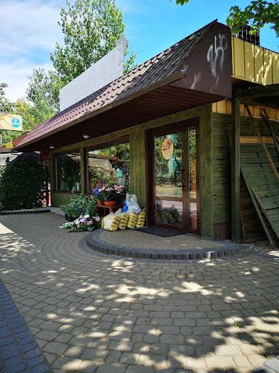 Pielach Magdalena Kwiaciarnia Azalia, Kwiaciarnia w Legionowo