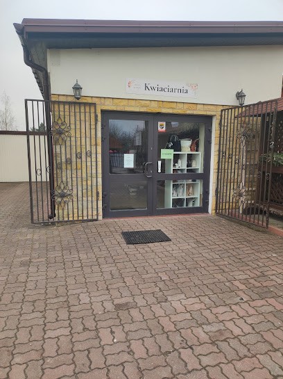 Kwiaciarnia Moon Flowers, Kwiaciarnia w Kampinos