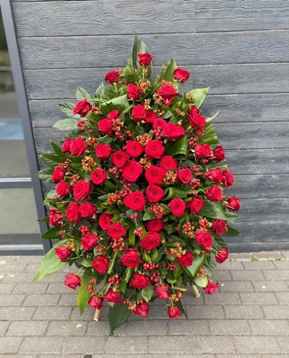 Kwiaciarnia „Badyle” Olsztyn, Kwiaciarnia w Olsztyn