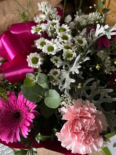 Lisieccy. Firma ogrodnicza, Kwiaciarnia w Barcin