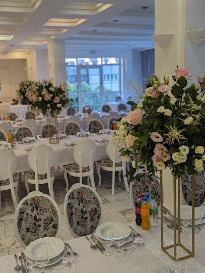 Kwiaciarna Pracownia Artystyczna Niezapominajka(wieńce,wiązanki,bukiety,flowerboxy), Kwiaciarnia w Piotrków Trybunalski