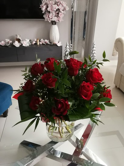 Rosarium. Kwiaciarnia, Kwiaciarnia w Warka