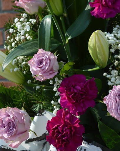 Ukwiecony Zakątek Kwiaciarnia Kwidzyn Kwiaty Bukiety Wieńce Pogrzebowe Kwiaty Na Wesele, Kwiaciarnia w Kwidzyn