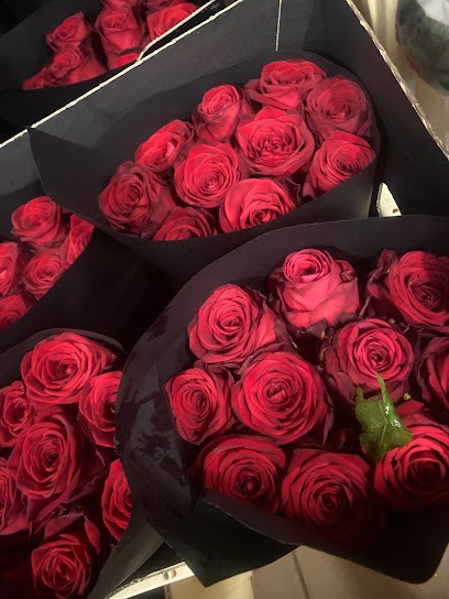 Sunflowers - hurtownia kwiatów Zamość, Kwiaciarnia w Chyża