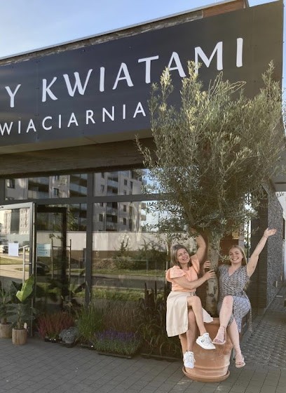 Między Kwiatami, Kwiaciarnia w Września