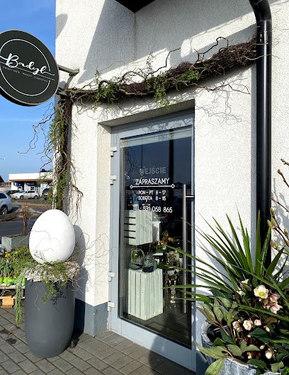 Kwiaciarnia Badyl Banino, Kwiaciarnia w Banino