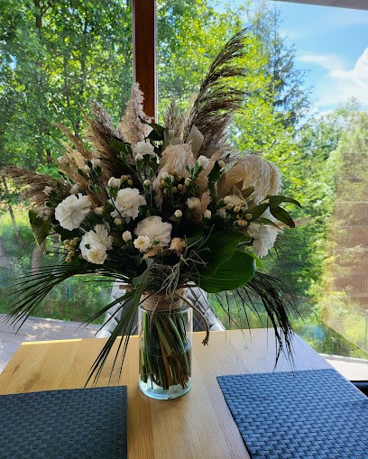 Kwiatowy Kącik, Kwiaciarnia w Męcina