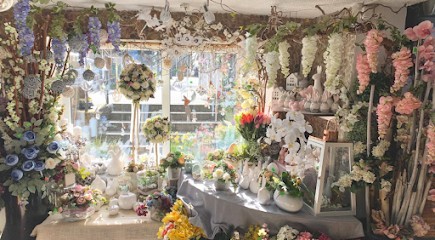 Kwiaciarnia BuKejt, Kwiaciarnia w Stegna