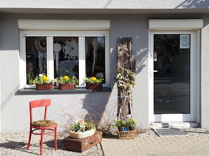 Pracownia Florystyczna Cuda Wianki Kiedrzyn Kamila, Kwiaciarnia w Jelcz-Laskowice