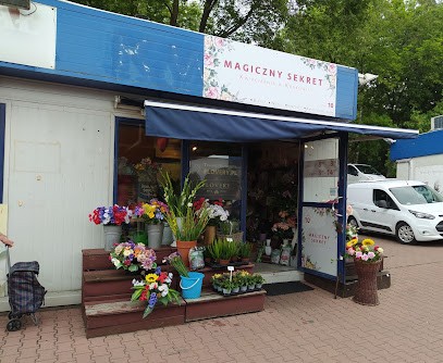 Flovery.pl - kwiaty w pudełkach - wieczne róże - kwiaciarnia w Krakowie, Kwiaciarnia w Krąków