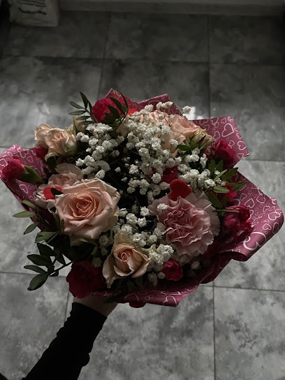 Bratek. FHU. Kwiaciarnia. Wolak R.M., Kwiaciarnia w Dębica