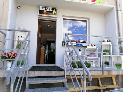 Kwiaciarnia BESS, Kwiaciarnia w Strzebiń