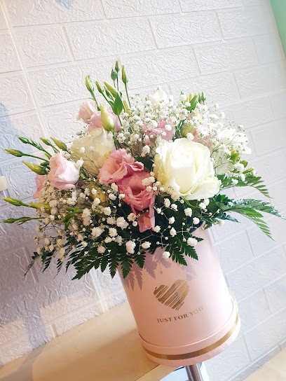 Regis Kwiaciarnia, Kwiaciarnia w Niedzica