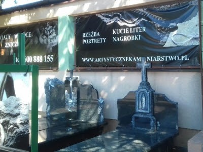 Kwiaty_ Wieńce_Znicze_Nagrobki_Kucie Liter_Rzeźba, Kwiaciarnia w Ostrołęka