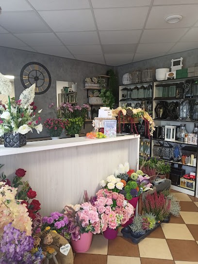 Kwiaciarnia Kwiaciarenka, Kwiaciarnia w Osięciny