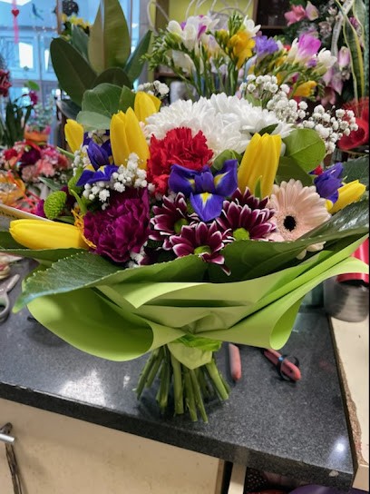 Cztery Pory Roku Kwiaciarnia-poczta Kwiatowa, Kwiaciarnia w Ciechanów