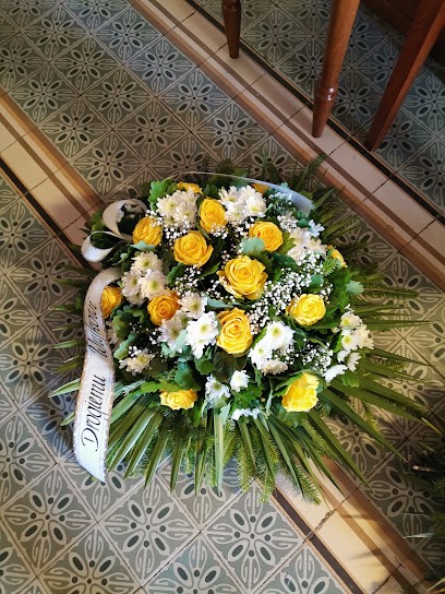 Kwiaciarnia Elżbieta Paryżak. Kwiaty, wieńce i wiązanki pogrzebowe., Kwiaciarnia w Zagórz