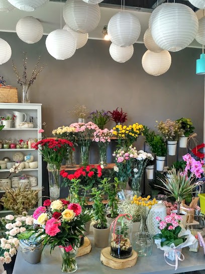 Pracownia Florystyczna Portrety Kwiatów, Kwiaciarnia w Giebułtów