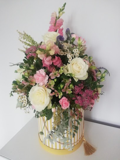 SIECI KWIATÓW - KWIACIARNIA KORSZE, Kwiaciarnia w Korsze