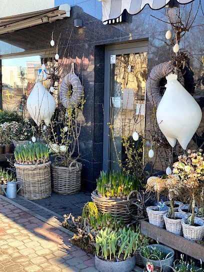 Emi Kwiaciarnia, Kwiaciarnia w Reda